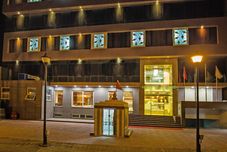 기타 Manek Svasti Inn