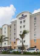 Imej utama Candlewood Suites Miami Intl Airport-36th St, an IHG Hotel