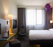 Lainnya 2 MOXY London Heathrow Airport