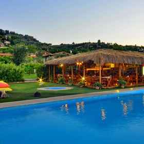 Primary image1薩基姆柯納柯艾賈艾薇勒飯店,圣母玛利亚之家飯店