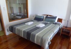 Khác 5 Island View Beachfront Resort