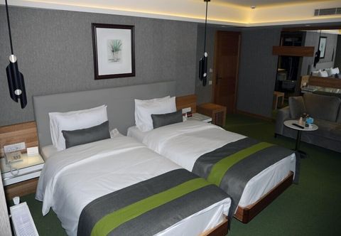 其他 The Crater Hotel