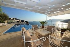 Lain-lain Emilia Luxury Apartments