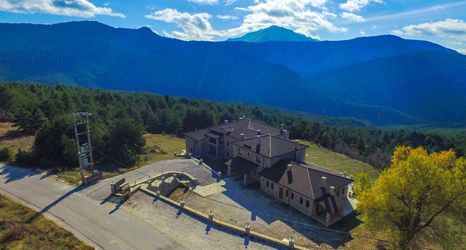 Lainnya 2 Karyatis Resort