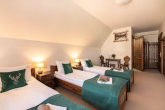 其他 4 Dworek Mysliwski Hubert