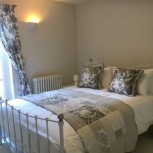 Others 4 The White House Wells 2 Park View