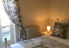 Others 7 The White House Wells 2 Park View