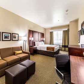 Primary image1大草原城北亞靈頓凱富全套房飯店,River Legacy Living Science Center飯店