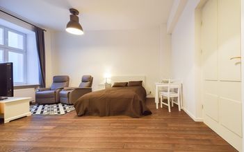 Others 4 ShortStayPoland Noakowskiego - B30