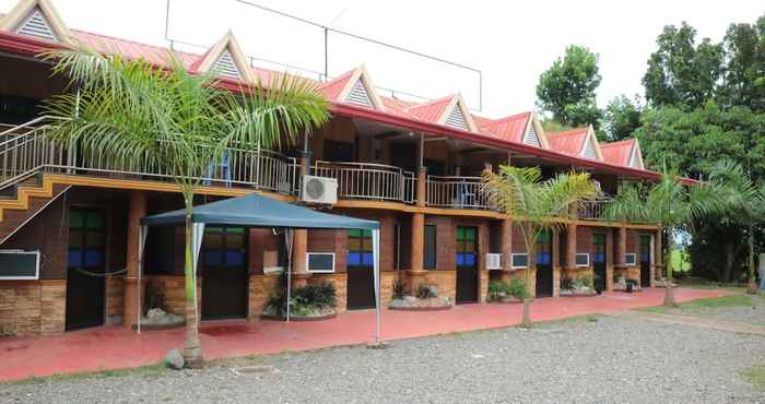 Lainnya Nipa Hut Resort