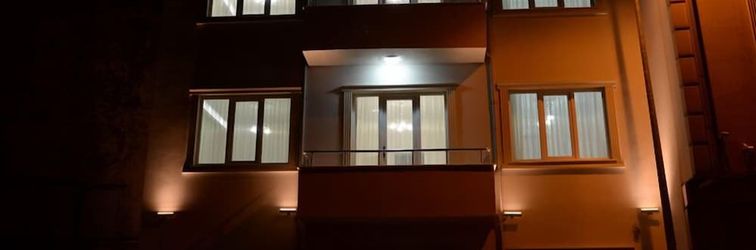 Others Esa Suite Hotel