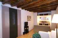 Others Rental in Rome Romantica Studio