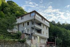 อื่นๆ Lombane Apart