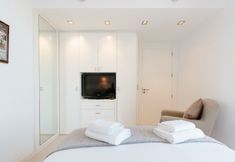 Others 5 Sea Front Luxurious Villa