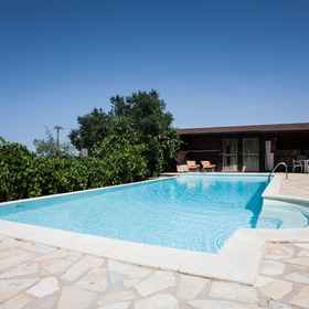 Primary image 1 빌레살렌토 - 빌라 벨라 풀리아 M565, 키에사 마드레 데이 산티 피에트로 에 파올로 호텔