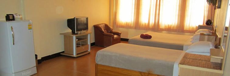 Lainnya Funky Monkey Guesthouse and Tour