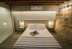 Others 3 Eulogia Casa