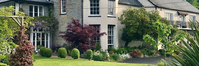 Others Farthings Hotel and Restaurant