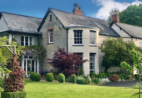 Others Farthings Hotel and Restaurant