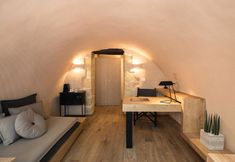 Lain-lain 4 J&G Suites