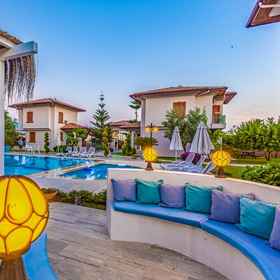 Primary image1Vista Villas & Suites,塞里克公寓