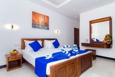 Lain-lain Hotel Indaura