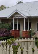 Primary image Healesville House - Fig Tree House