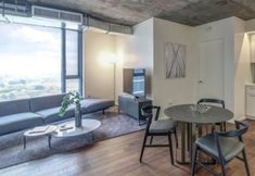 其他 6 AKA West Hollywood