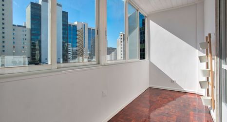 Others 2 Portuguese Living Columbano Executive