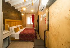 Others 2 Incitta Otel