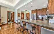 Lainnya 5 2 Br 2 Ba Luxury Condo. Walk to South Lake Tahoe!