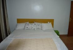 Others 7 Wailers Lodge