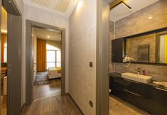 Others 2 Agora Suites