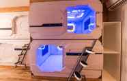 Lainnya 7 Space Q Capsule Hotel