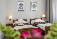 Others 5 Rezydencja Sienkiewiczówka