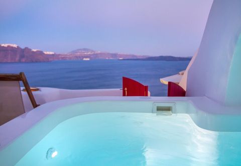 อื่นๆ Hector Cave House