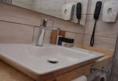 其他 4 Best Smyrna Hotel