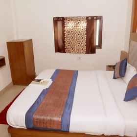 Primary image 1 호텔 비샬, Hotel Swati Deluxe 호텔