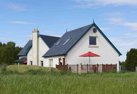 Lain-lain The Mews Apartment at Daviot Lodge