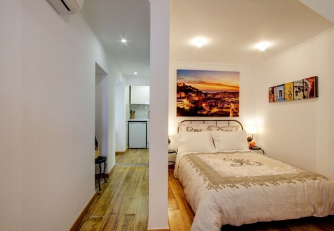 Lain-lain Cozy 1 Bed in the Heart of Alfama w Aircon