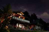Lain-lain Spa Lodge Redwood Inn
