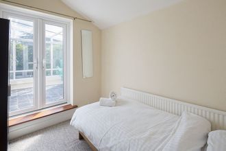 Others 4 Rochester Stylish Modern