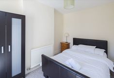 Others 2 Rochester Stylish Modern