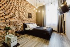 Others Leo Apartments Main Square