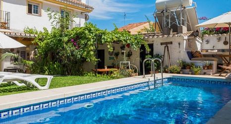 Others 2 At Home Malaga Stay & Solo Travellers