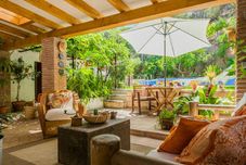 Others At Home Malaga Stay & Solo Travellers