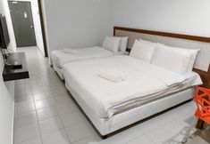 Others 5 T Hotel Anggerik 