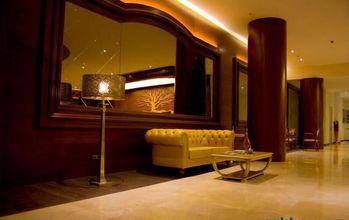 其他 4 Ottoman Suites