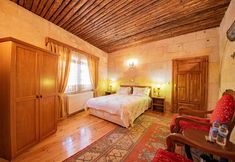 Others 4 Upper Greek House