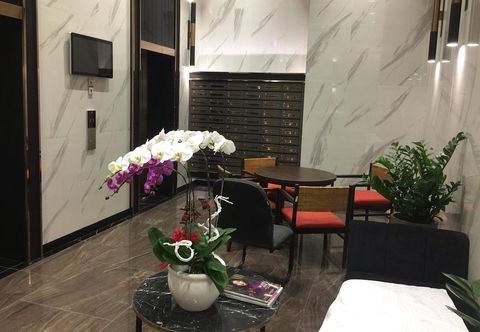 Lain-lain The Tresor